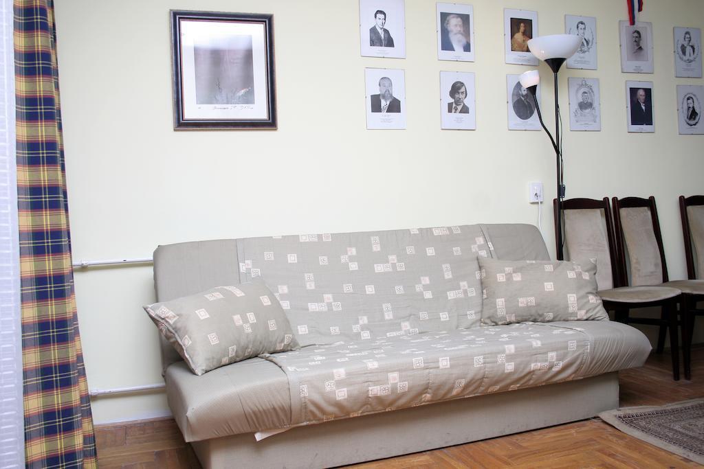 Apartman Professor'S Guest House *