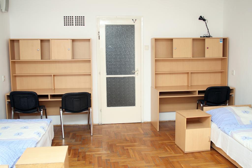 Apartman Professor'S Guest House