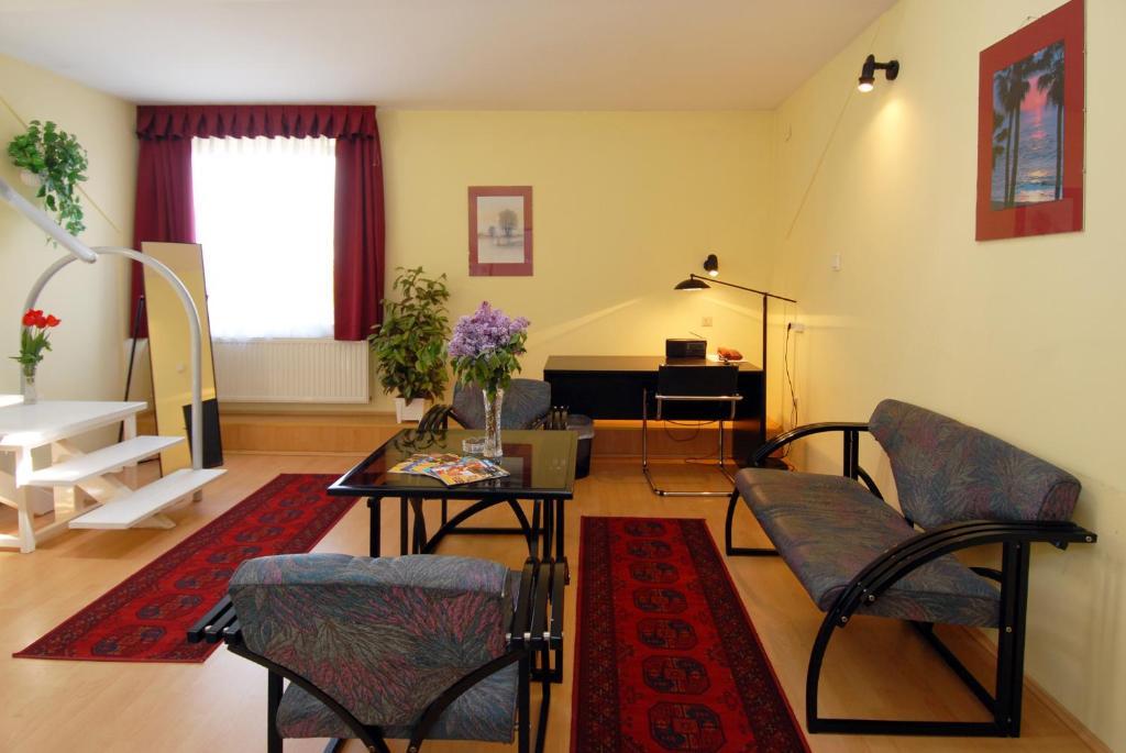 Professor'S Guest House Apartman